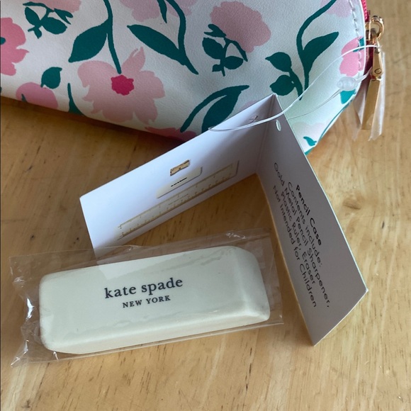 kate spade Pink Floral Zip Pencil Pouch NWT However it only comes eraser - Picture 7 of 9